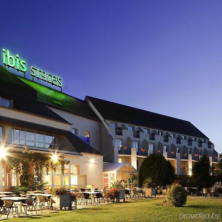 Ibis Styles Chinon Hotel Exterior photo