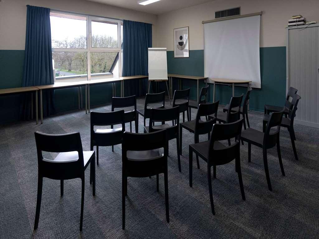 Ibis Styles Chinon Hotel Facilities photo
